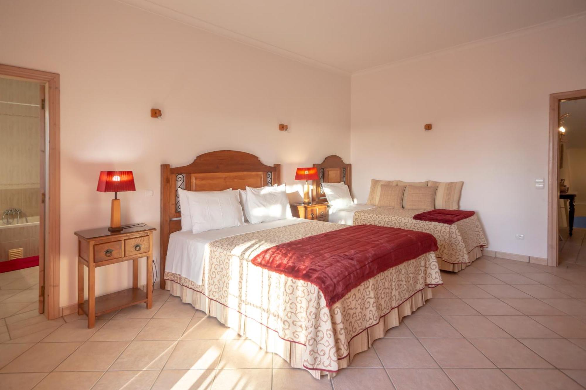 Al Meida Guesthouse Albufeira Extérieur photo