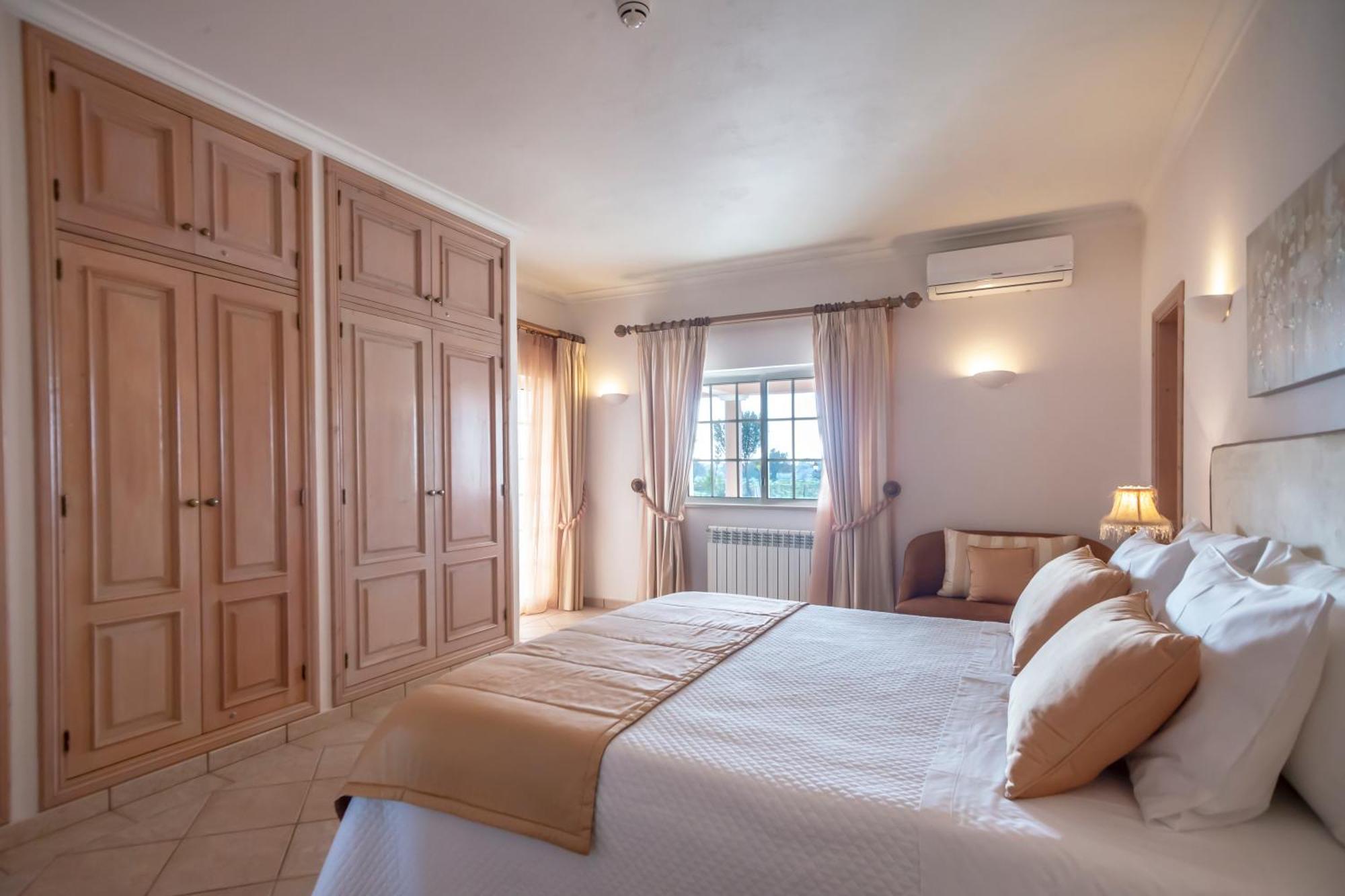 Al Meida Guesthouse Albufeira Extérieur photo