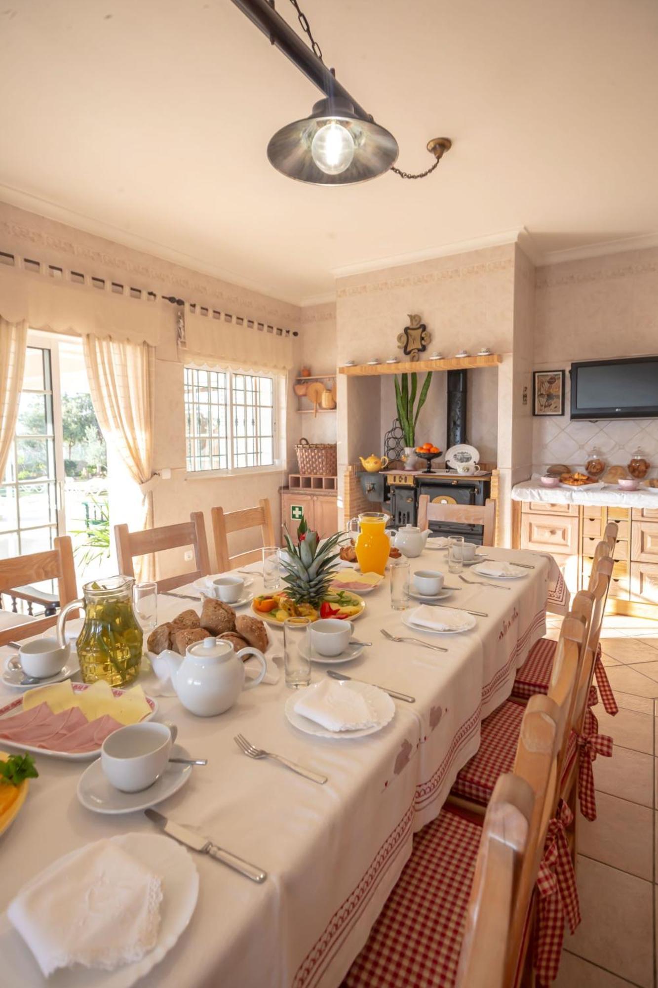 Al Meida Guesthouse Albufeira Extérieur photo