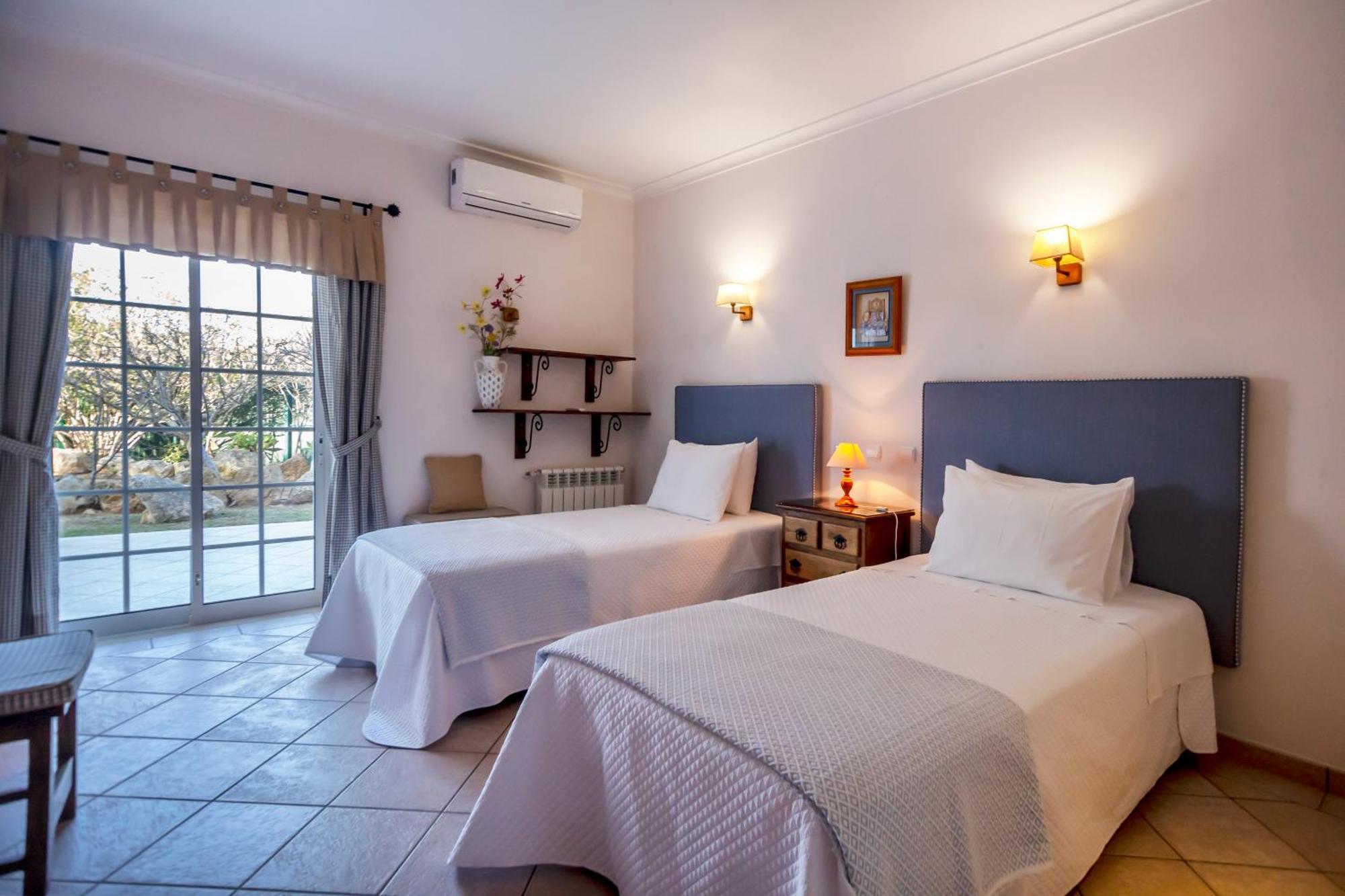 Al Meida Guesthouse Albufeira Extérieur photo